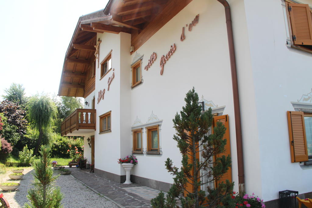 Garni Goccia D'Oro Hotel Cavalese Kültér fotó